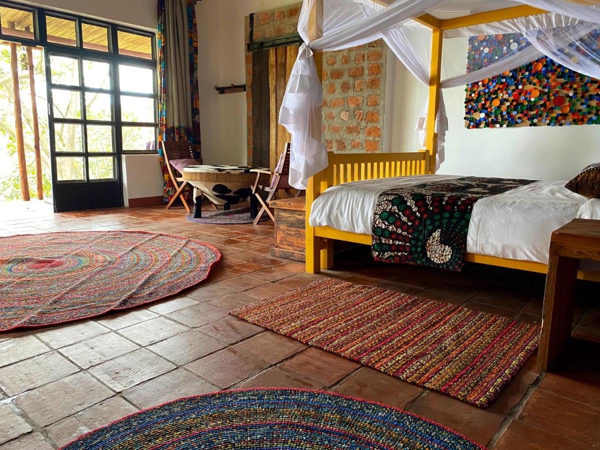 Chameleon Hill Forest Lodge Bwindi Impenetrable Park Екстериор снимка
