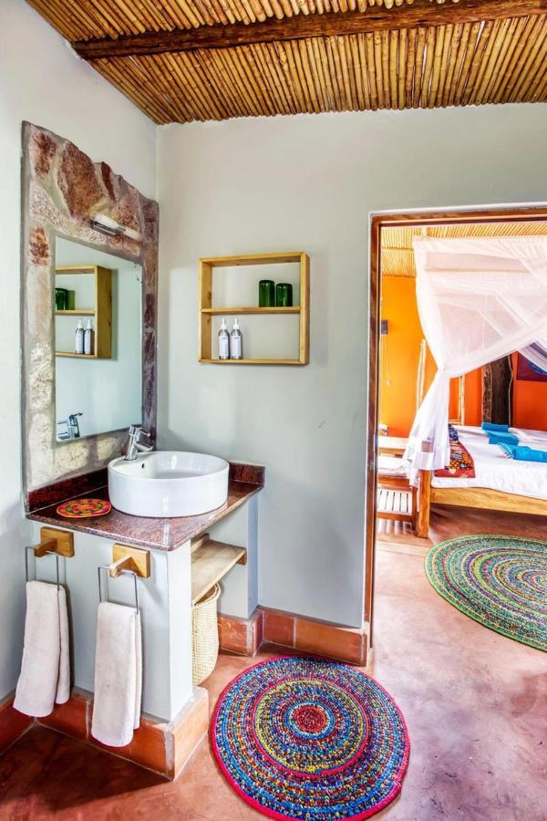 Chameleon Hill Forest Lodge Bwindi Impenetrable Park Екстериор снимка