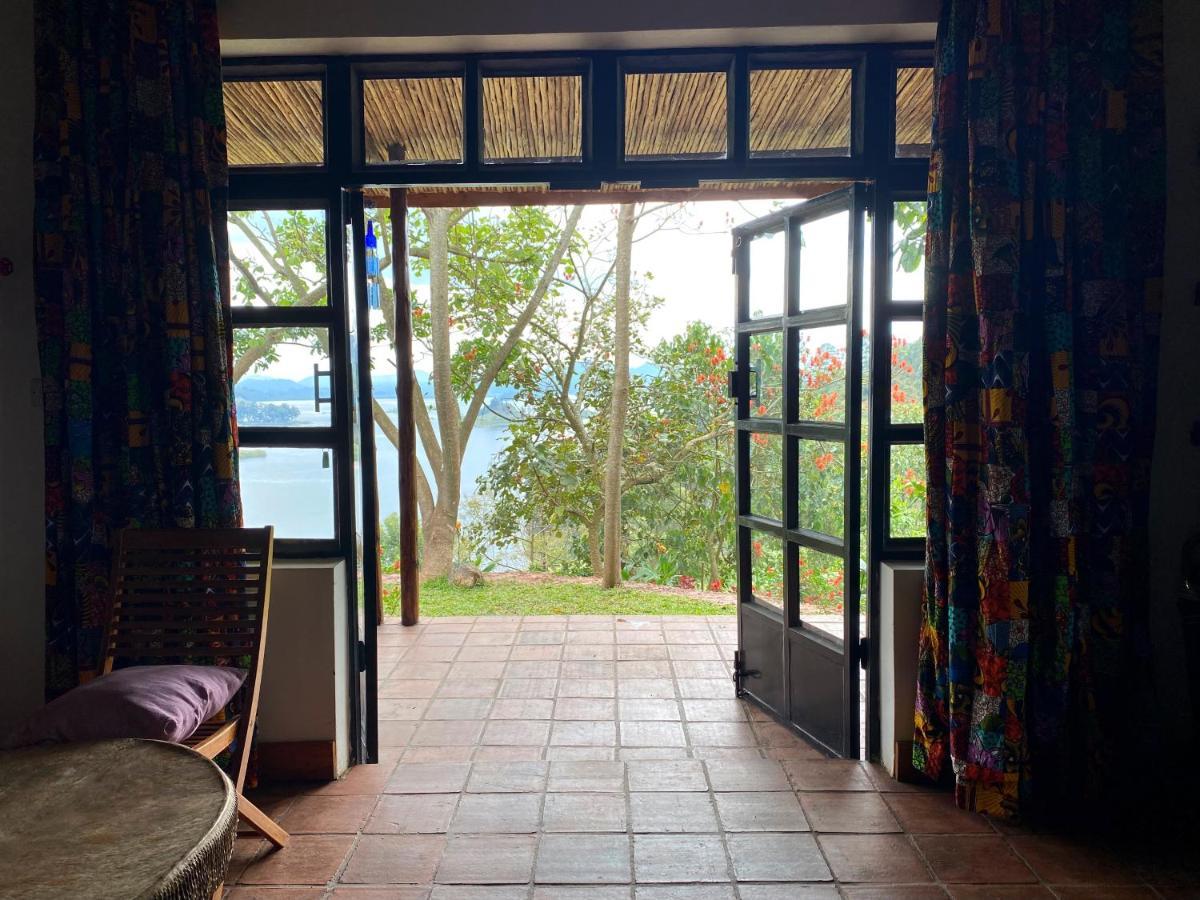 Chameleon Hill Forest Lodge Bwindi Impenetrable Park Екстериор снимка
