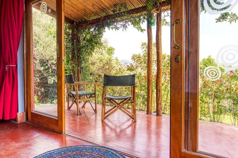 Chameleon Hill Forest Lodge Bwindi Impenetrable Park Екстериор снимка